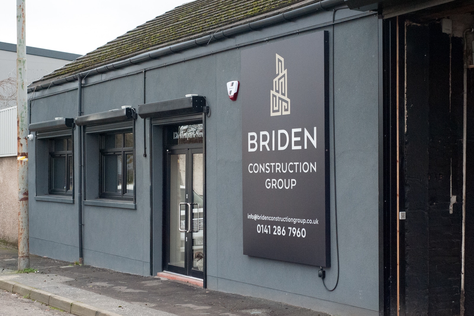 Briden construction banner